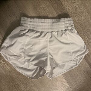 Lululemon Hotty Hot High Rise Shorts 2.5”